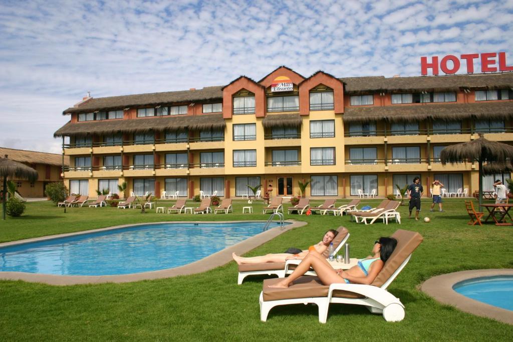 לה סרנה Hotel Y Cabanas Mar De Ensueno מראה חיצוני תמונה