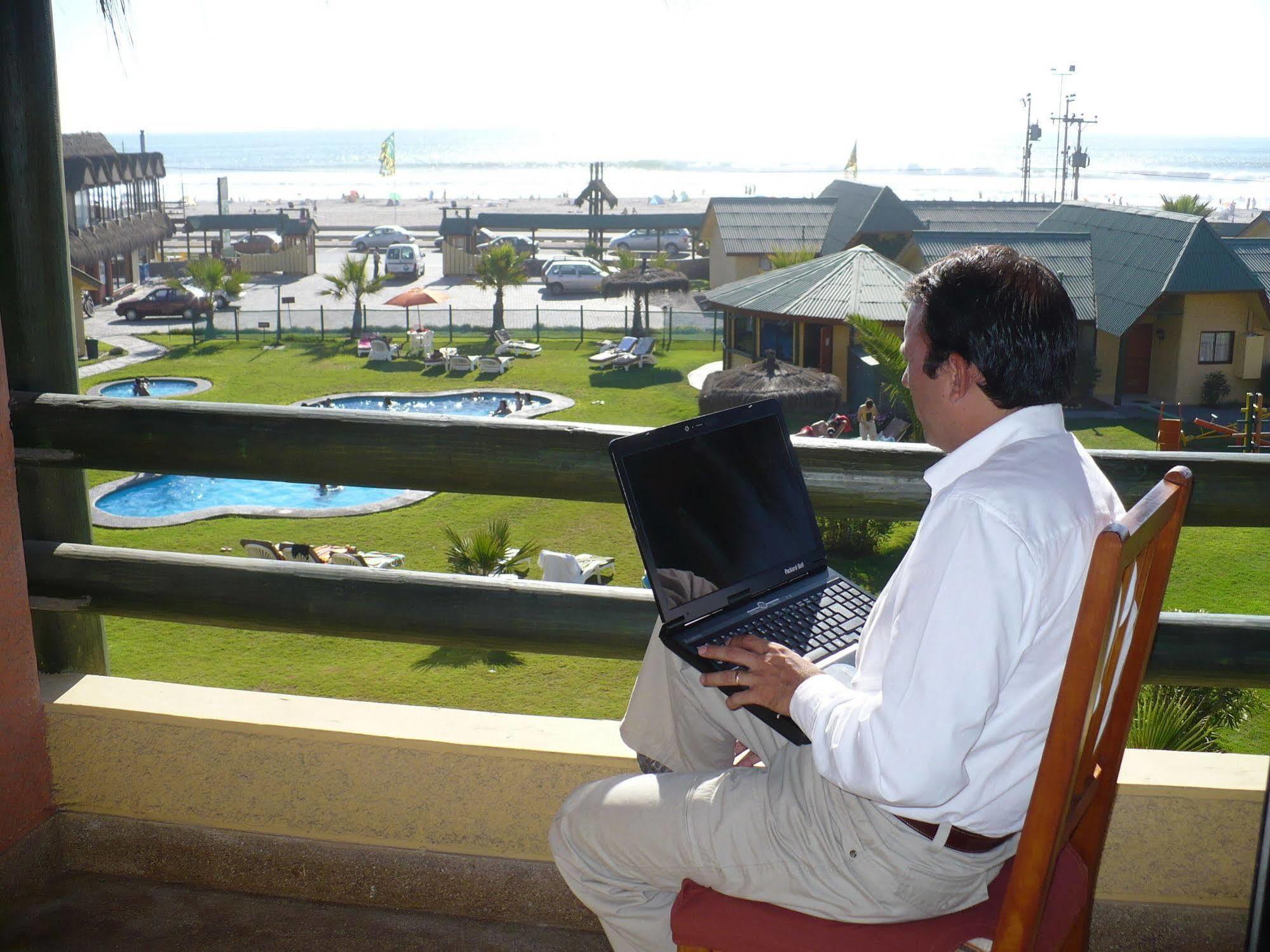 לה סרנה Hotel Y Cabanas Mar De Ensueno מראה חיצוני תמונה