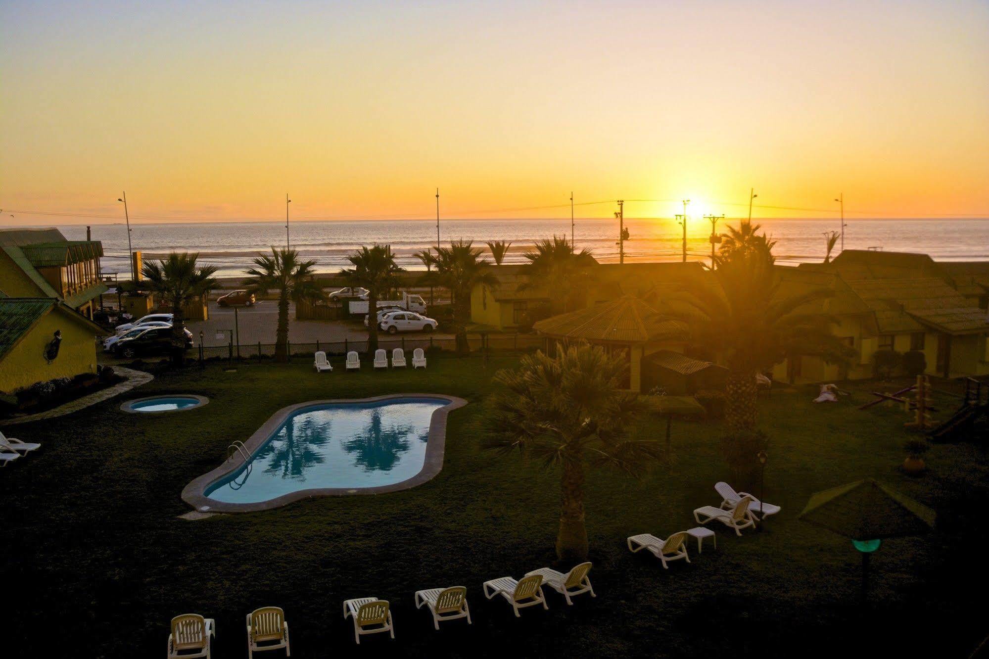 לה סרנה Hotel Y Cabanas Mar De Ensueno מראה חיצוני תמונה